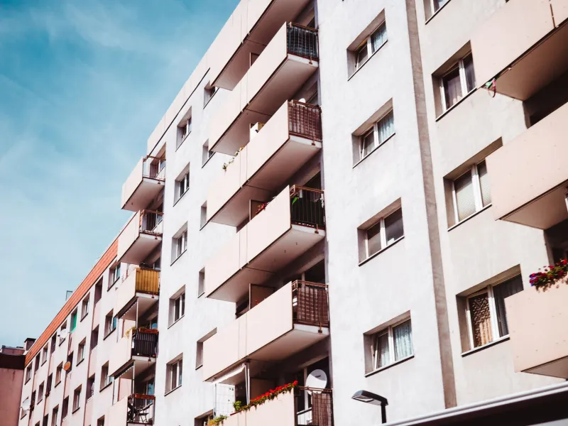 Effiziente Heizölversorgung in Wohngebäuden: Was Hausverwaltungen über Bestellplanung und Mieterzufriedenheit wissen müssen